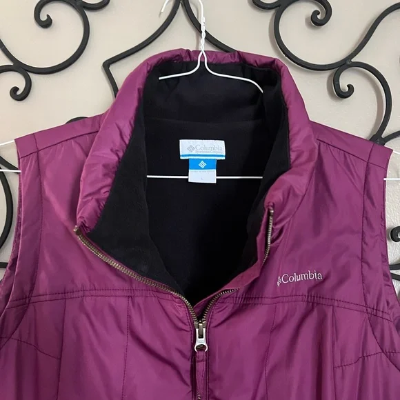Columbia Women's Purple Vest - Picture 2 of 9